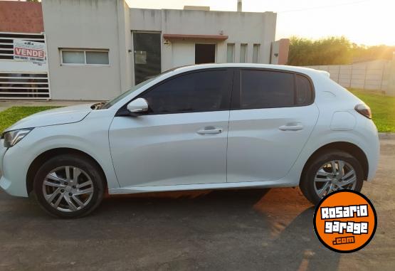 Autos - Peugeot 208 2023 Nafta 34000Km - En Venta