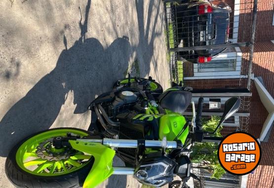 Motos - Benelli 302s 2023 Nafta 24000Km - En Venta