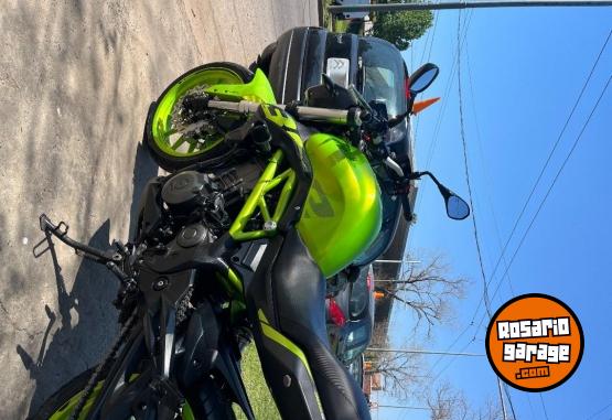 Motos - Benelli 302s 2023 Nafta 24000Km - En Venta