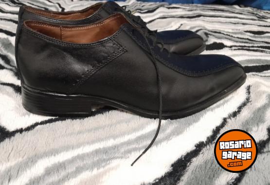 Indumentaria - ZAPATOS HOMBRE DE CUERO - En Venta