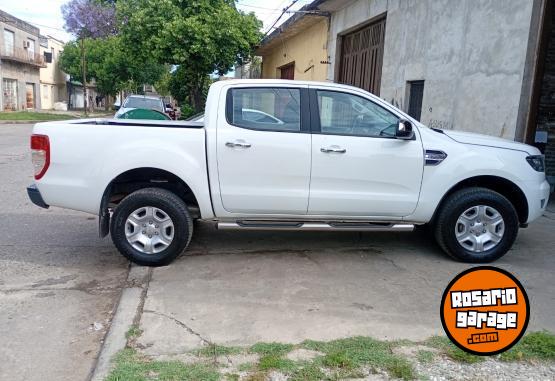 Camionetas - Ford Ranger 2022 Diesel 70000Km - En Venta