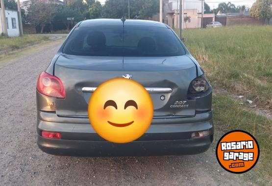 Autos - Peugeot 207 sedan 4 puertas 2013 Nafta 142000Km - En Venta