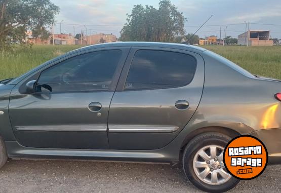 Autos - Peugeot 207 sedan 4 puertas 2013 Nafta 142000Km - En Venta