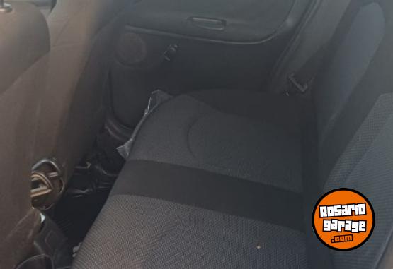 Autos - Peugeot 207 sedan 4 puertas 2013 Nafta 142000Km - En Venta