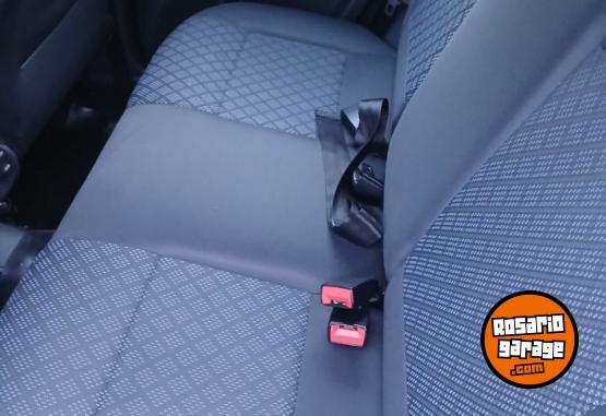 Autos - Volkswagen Suran 2014 Nafta 138000Km - En Venta