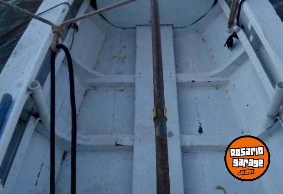 Embarcaciones - Canoa de madera titular - En Venta