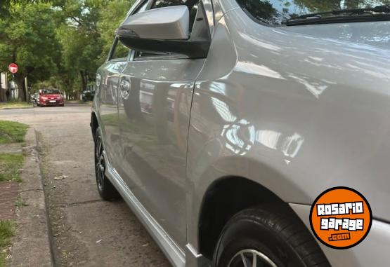 Autos - Toyota Ethios Platinum 5P 2017 Nafta 105000Km - En Venta