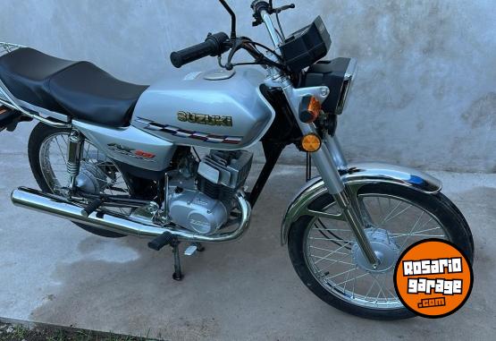 Motos - Suzuki AX 100 2024 Nafta 700Km - En Venta