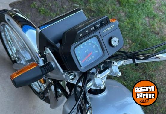 Motos - Suzuki AX 100 2024 Nafta 700Km - En Venta