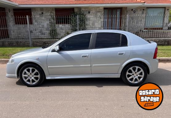 Autos - Chevrolet Astra Gls 2010 Nafta 145000Km - En Venta
