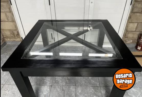Hogar - Vendo Mesa Cuadrada - En Venta