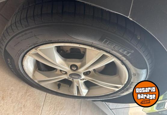 Autos - Ford Focus 2.0 4P SE PLUS AT 2014 Nafta 102000Km - En Venta