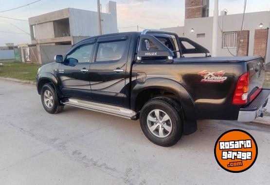 Camionetas - Toyota hilux SRV 2010 Diesel 212000Km - En Venta