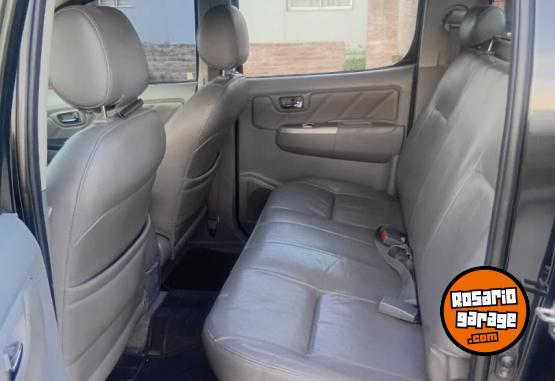 Camionetas - Toyota hilux SRV 2010 Diesel 212000Km - En Venta