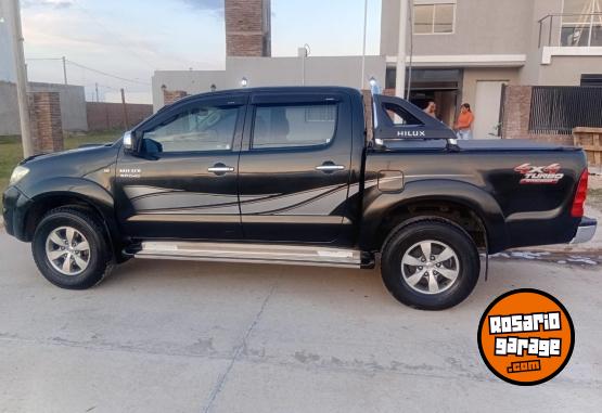 Camionetas - Toyota hilux SRV 2010 Diesel 212000Km - En Venta