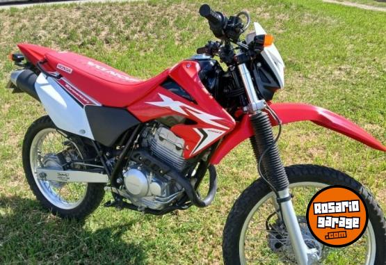 Motos - Honda TORNADO XR 250 2021 Nafta 11600Km - En Venta