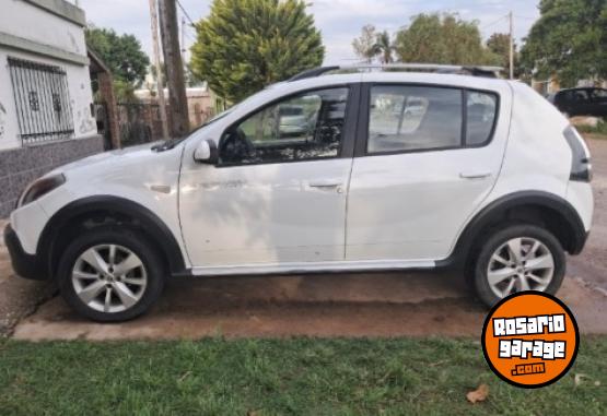 Autos - Renault Sandero stepway 2013 Nafta 155000Km - En Venta