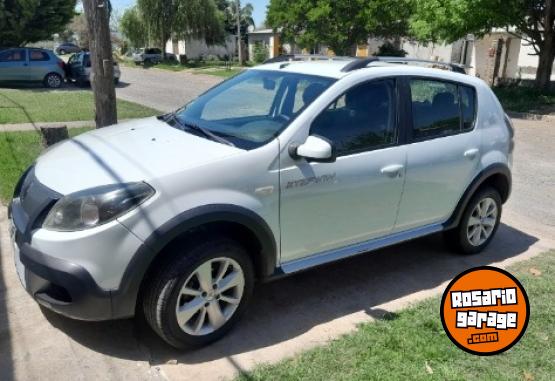 Autos - Renault Sandero stepway 2013 Nafta 155000Km - En Venta