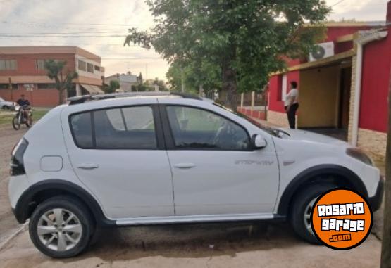 Autos - Renault Sandero stepway 2013 Nafta 155000Km - En Venta