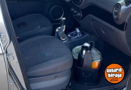 Autos - Fiat Palio attractive 1.4 85cv 2017 Nafta 180000Km - En Venta