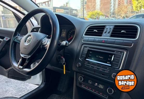 Autos - Volkswagen Polo Comfortline 2017 Nafta 110000Km - En Venta