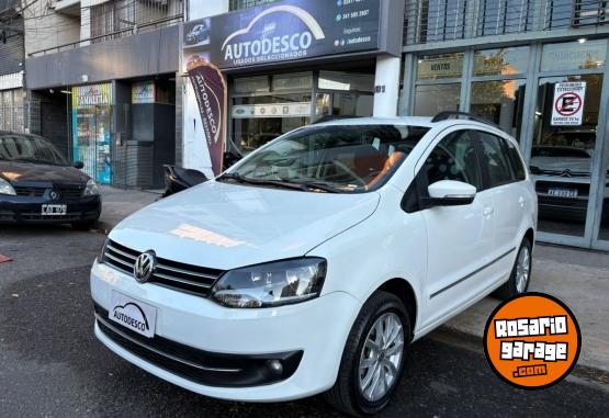 Autos - Volkswagen Suran Highline 2014 Nafta 160000Km - En Venta