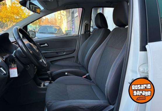 Autos - Volkswagen Suran Highline 2014 Nafta 160000Km - En Venta