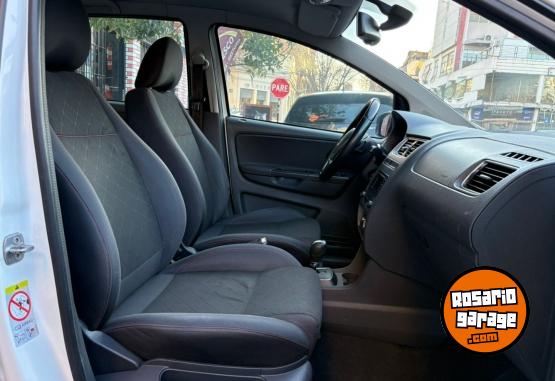 Autos - Volkswagen Suran Highline 2014 Nafta 160000Km - En Venta