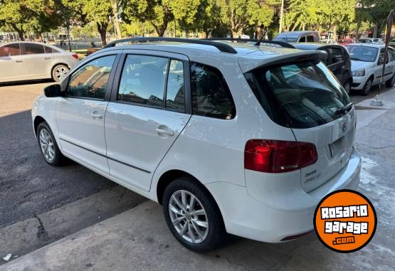 Autos - Volkswagen Suran Highline 2014 Nafta 160000Km - En Venta