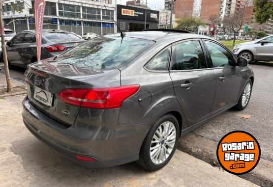 Autos - Ford Focus SE PLUS 2017 Nafta 95000Km - En Venta