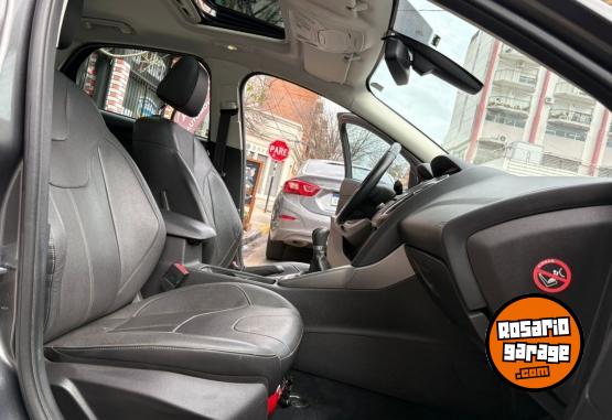Autos - Ford Focus SE PLUS 2017 Nafta 95000Km - En Venta