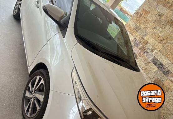 Autos - Toyota Yaris 2023 Nafta 68000Km - En Venta