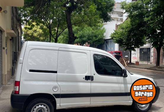 Utilitarios - Peugeot Patner confort 2018 Diesel 154000Km - En Venta