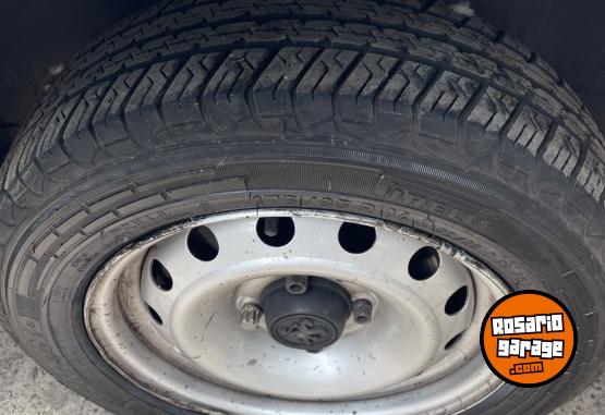 Utilitarios - Peugeot Patner confort 2018 Diesel 154000Km - En Venta