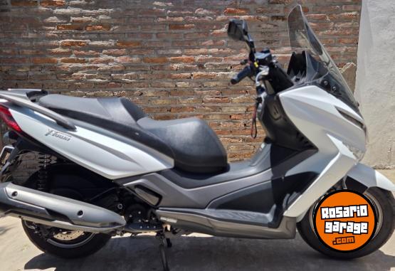 Motos - Kymco XTOWN 250 2024 Nafta 6100Km - En Venta