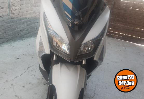 Motos - Kymco XTOWN 250 2024 Nafta 6100Km - En Venta