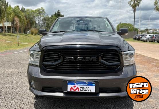 Camionetas - Dodge RAM 1500 5.7 V8 Laramie 4 2024 Nafta 44000Km - En Venta