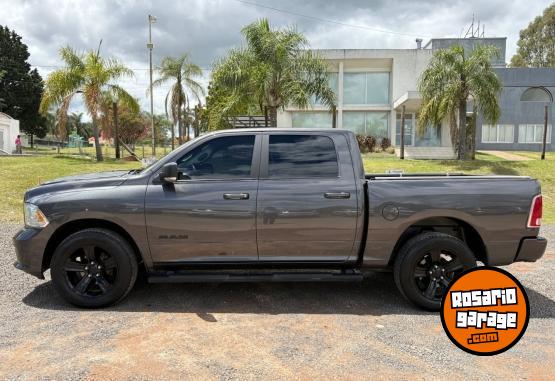 Camionetas - Dodge RAM 1500 5.7 V8 Laramie 4 2024 Nafta 44000Km - En Venta