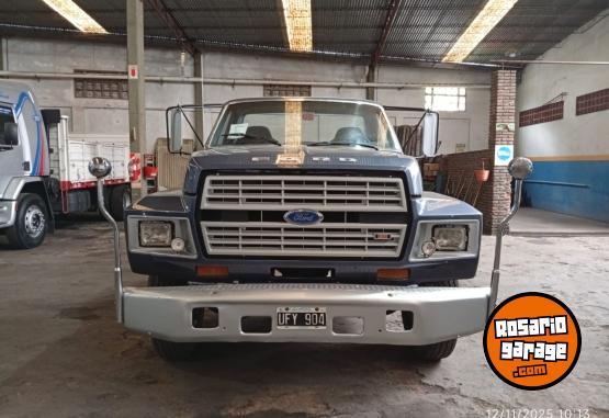 Camiones y Grúas - Ford - F 7000 - Chasis - Trompa De Plastico - 1985 - En Venta