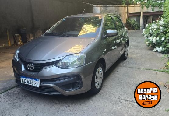 Autos - Toyota ETIOS XS 2018 Nafta 116000Km - En Venta