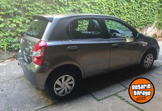 Autos - Toyota ETIOS XS 2018 Nafta 116000Km - En Venta