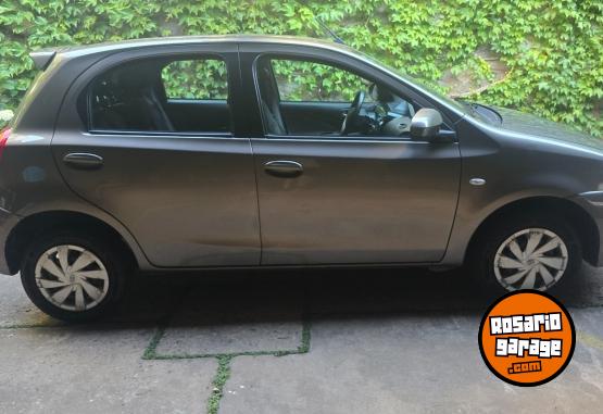 Autos - Toyota ETIOS XS 2018 Nafta 116000Km - En Venta