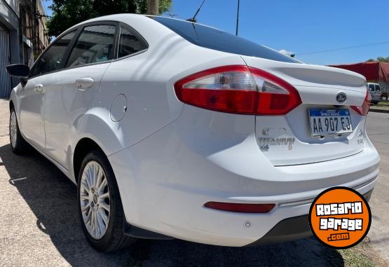 Autos - Ford Fiesta 2017 Nafta 121000Km - En Venta