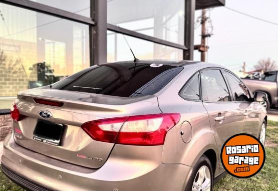 Autos - Ford Focus 2.0 Se Plus power 2014 Nafta 113000Km - En Venta