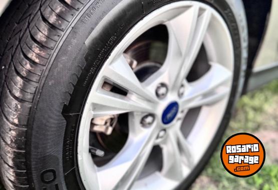 Autos - Ford Focus 2.0 Se Plus power 2014 Nafta 113000Km - En Venta