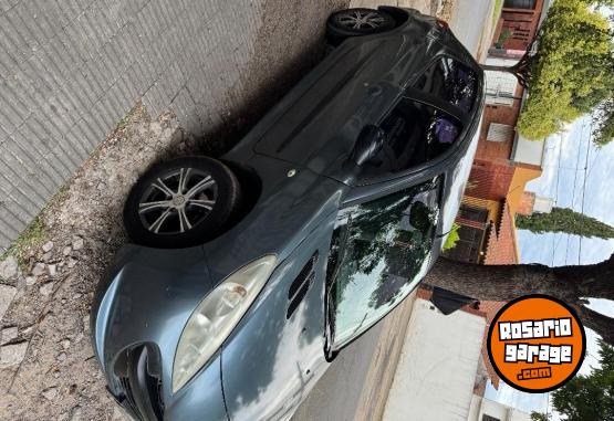 Autos - Peugeot 207 2009 Nafta 240000Km - En Venta