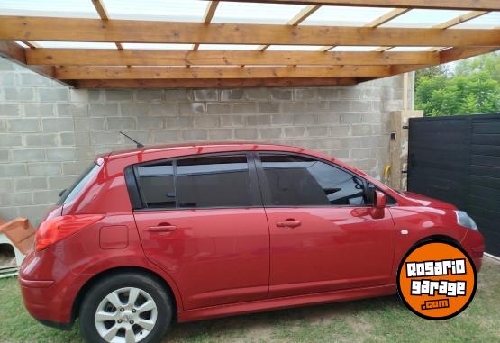 Autos - Nissan Tiida 2011 GNC 220000Km - En Venta