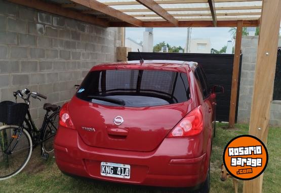 Autos - Nissan Tiida 2011 GNC 220000Km - En Venta