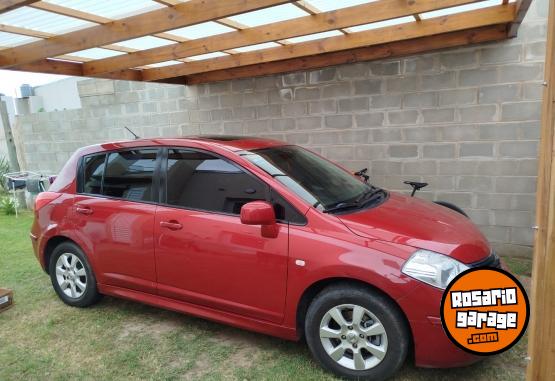 Autos - Nissan Tiida 2011 GNC 220000Km - En Venta