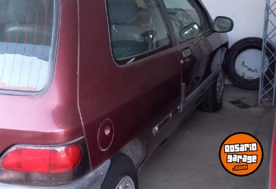 Autos - Renault Clio 1996 Nafta 132000Km - En Venta